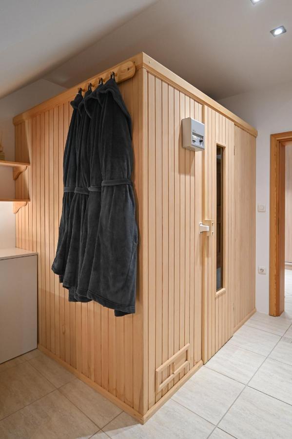 Apartment Stros With Private Sauna Kranjska Gora Eksteriør billede