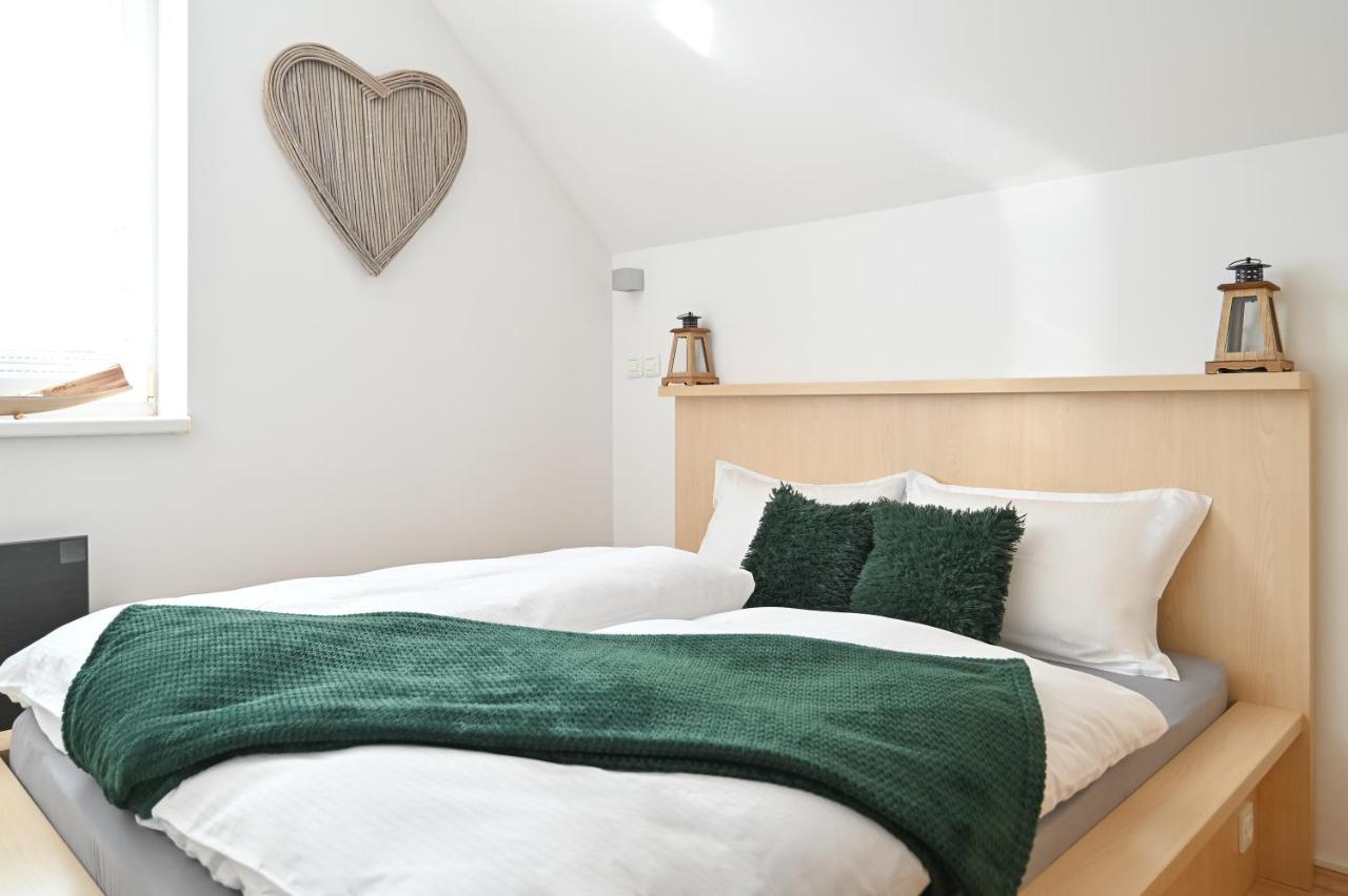 Apartment Stros With Private Sauna Kranjska Gora Eksteriør billede